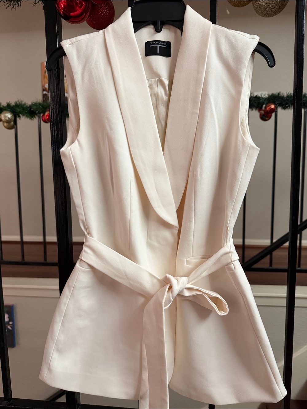 Tahari Cream Tailored Blazer